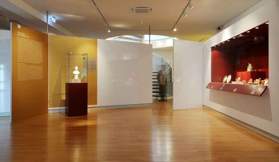 Ausstellungsgestaltung Königstraum und Massenware, Porzellanikon