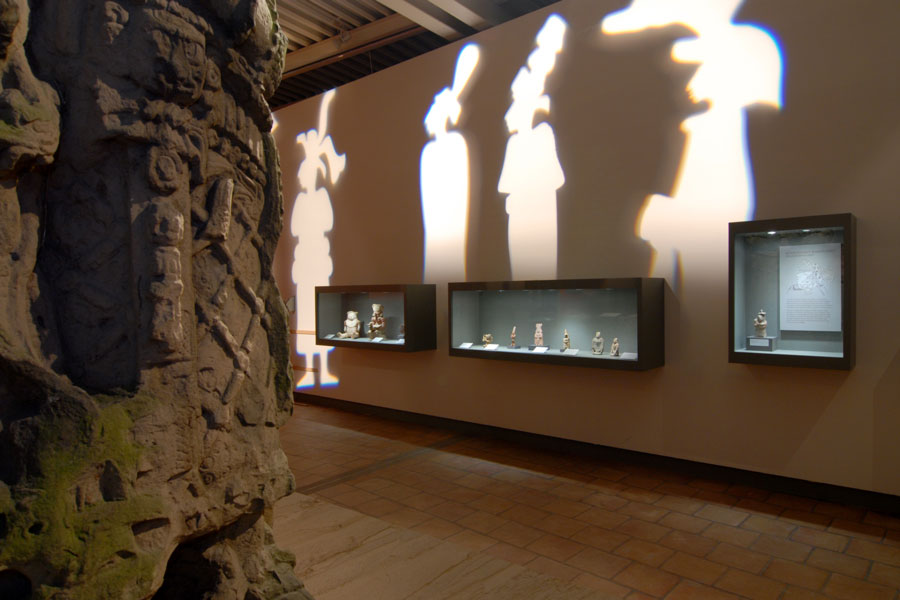 Ausstellungsgestaltung Maya Lokschuppen